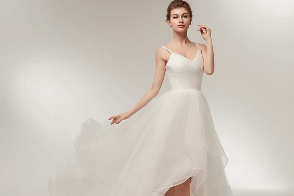 vestido branco de seda