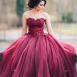 Sonhar com vestido vermelho: O que significa? É bom ou ruim?