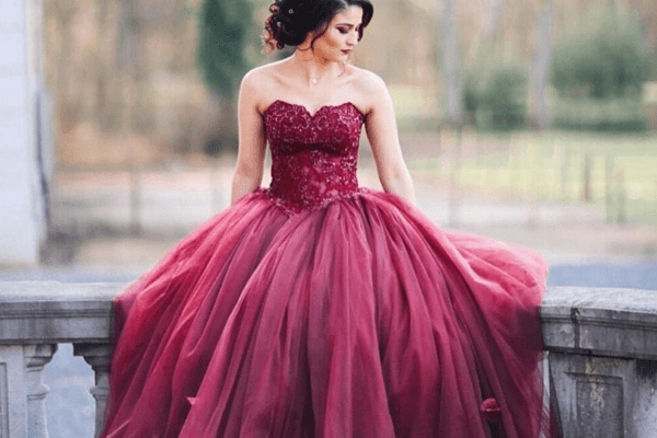 vestido vermelho brilhoso